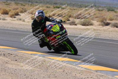 media/Oct-08-2022-SoCal Trackdays (Sat) [[1fc3beec89]]/Turn 16 Inside (1130am)/